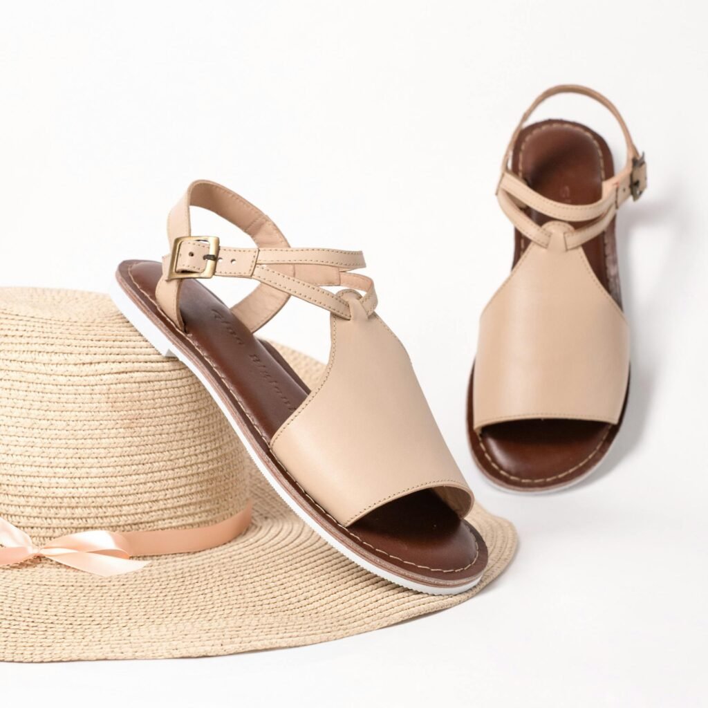 Leather Ladies Flat Sandals